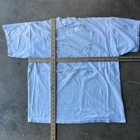 VINTAGE PABLO PICASSO DOVE OF PEACE BIRD ART TEE WHITE SHIRT MENS L SUCCESSION - Picture 3 of 5